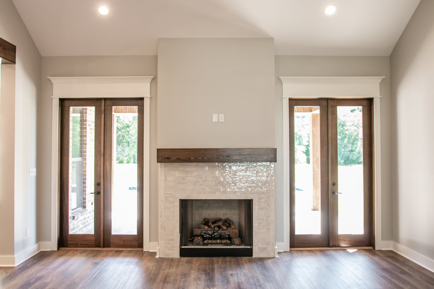 HPZ-26004 Donna Farmhouse Plan