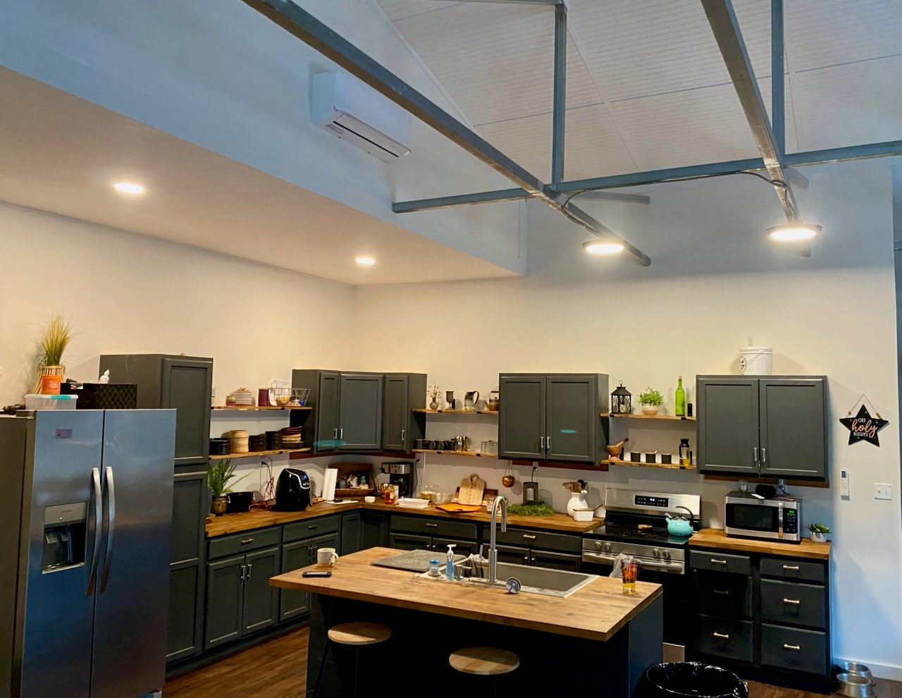 PL-62514 Constantine Barndominium House Plan