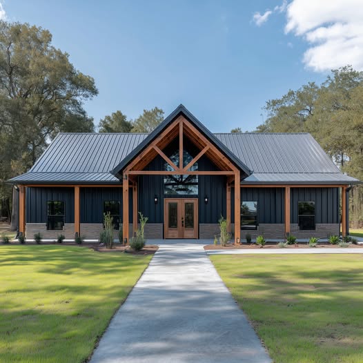 BCO-40224 Barndominium House Plan