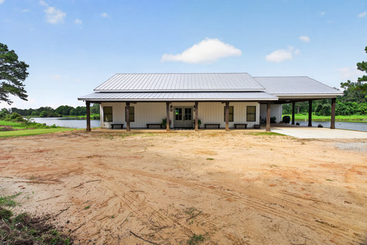 PL-62301-A Anna Barndominium House Plan