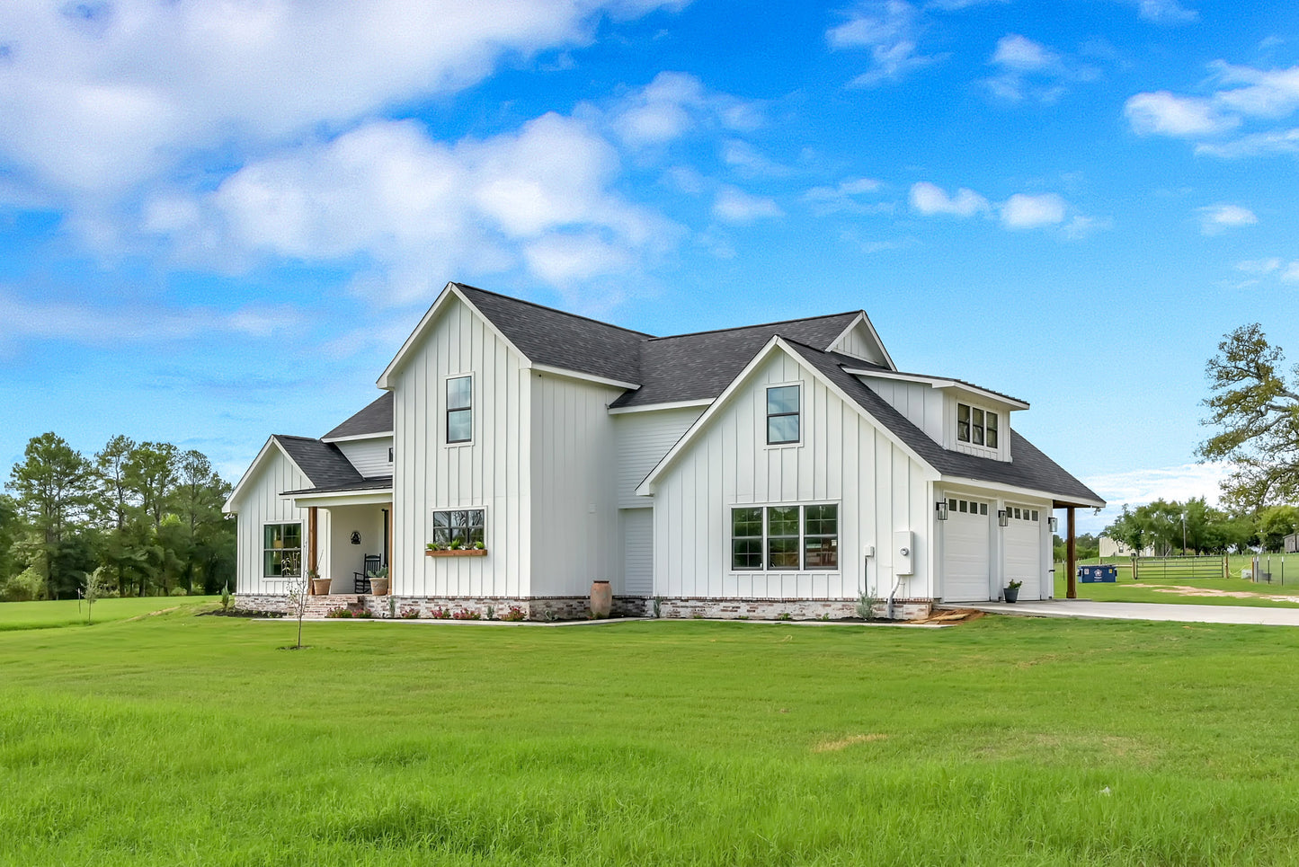 LS-42002 Dobbin Barndominium House Plan