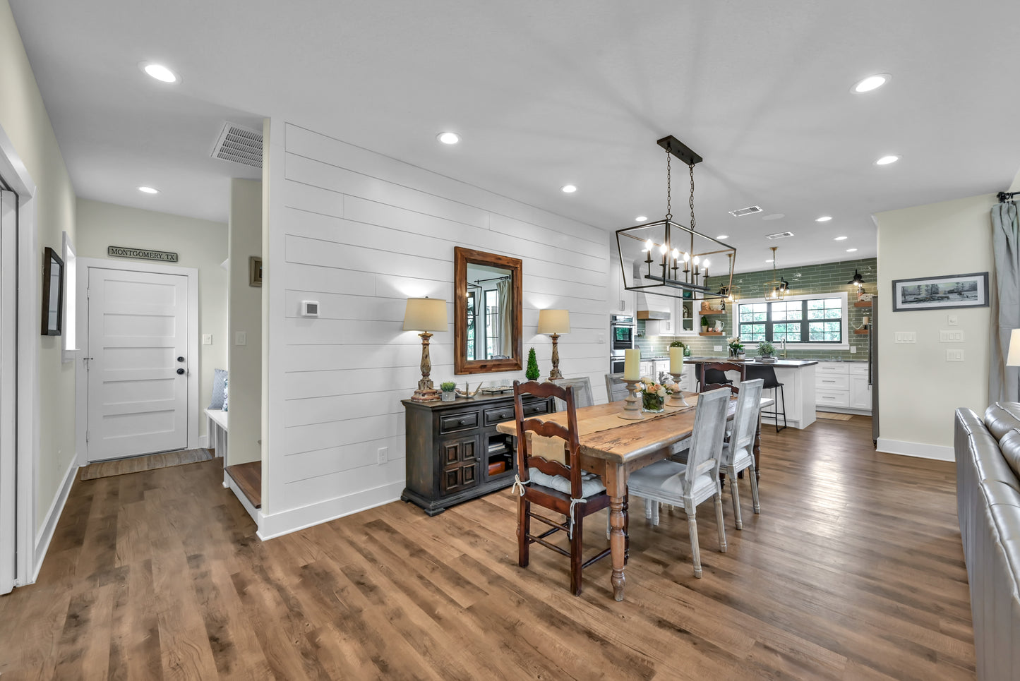 LS-42002 Dobbin Barndominium House Plan