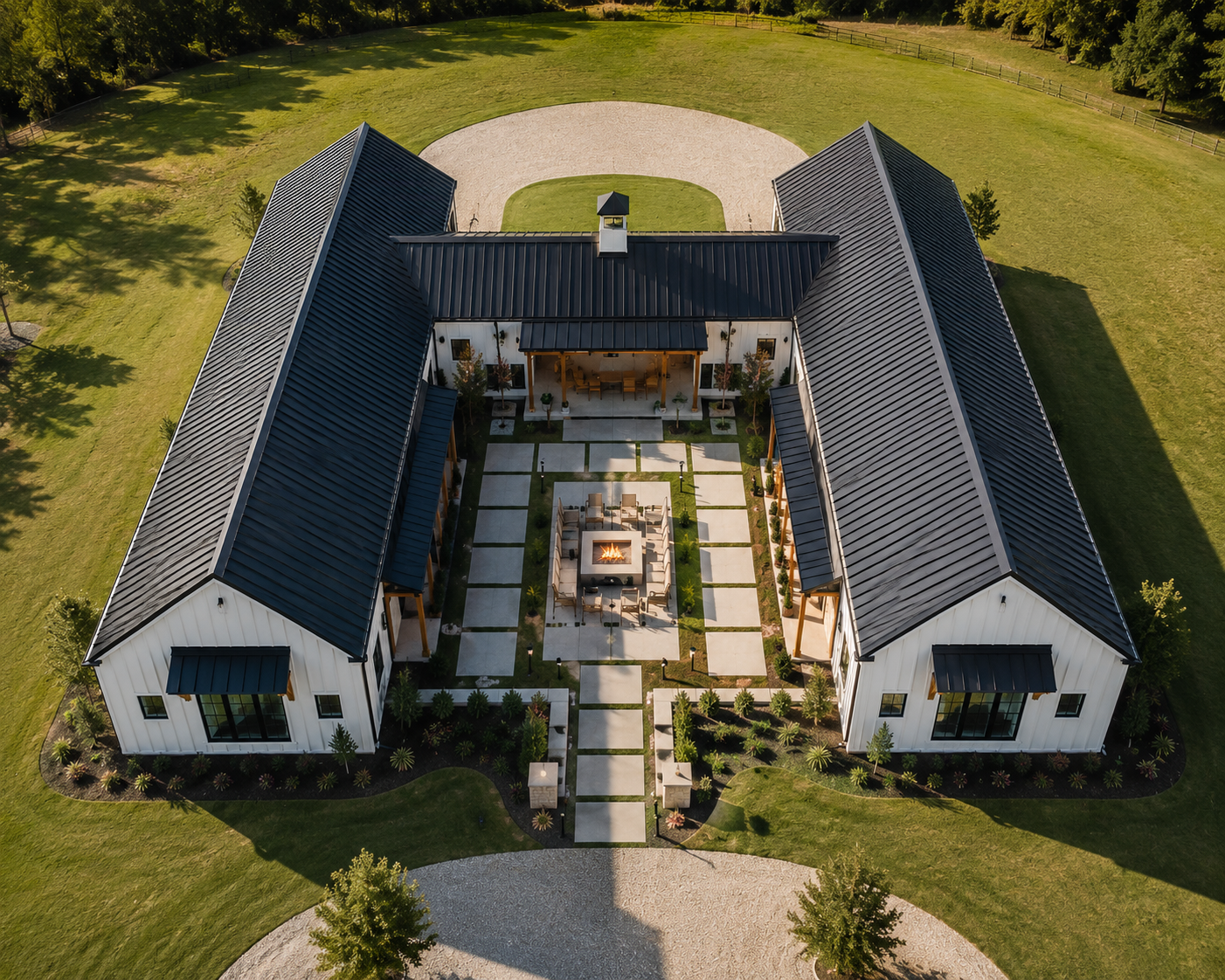 HB-40502 Barndominium House Plan