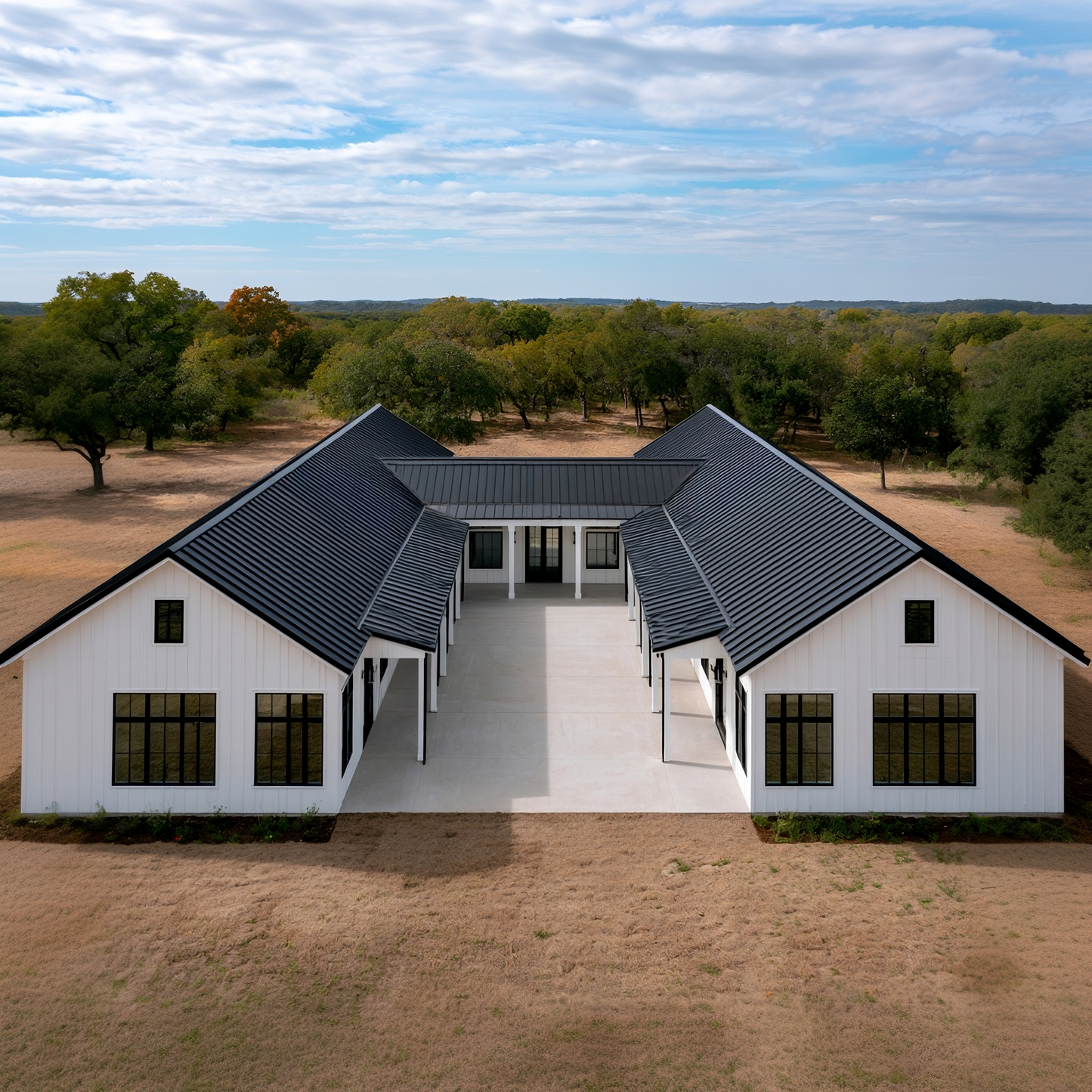 HB-40504 Barndominium House Plan