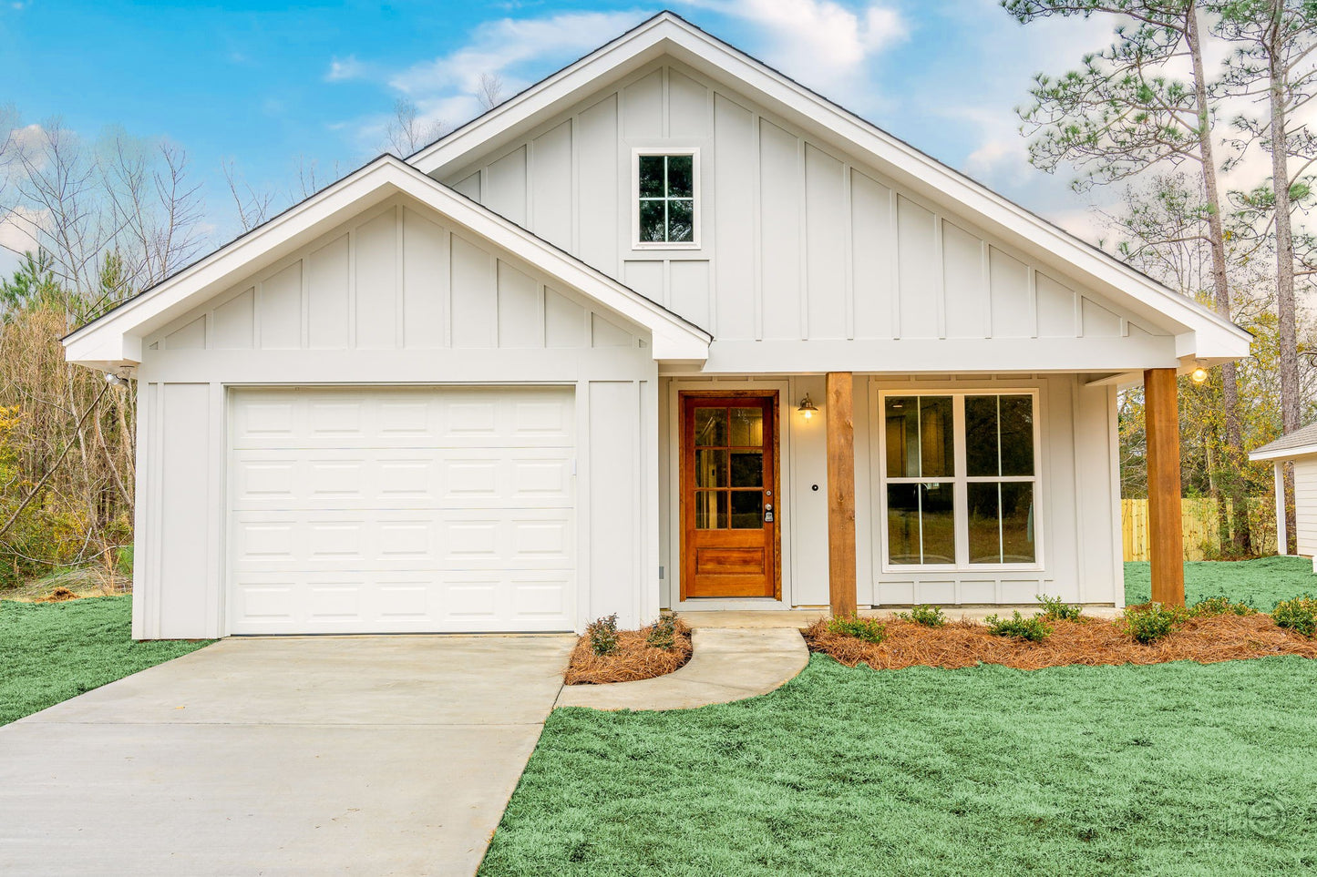 HPZ-26006 Daniel Farmhouse Plan