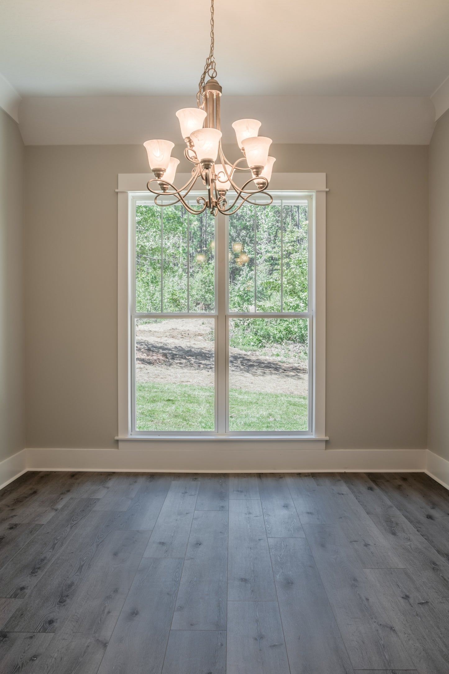 HPZ-26016 Sullivan Farmhouse Plan