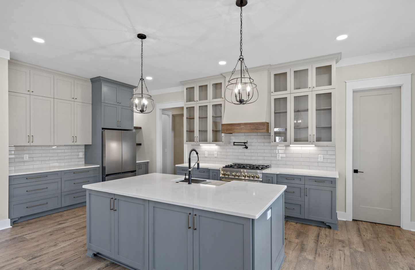 HPZ-22019 Linda Barndominium House Plan