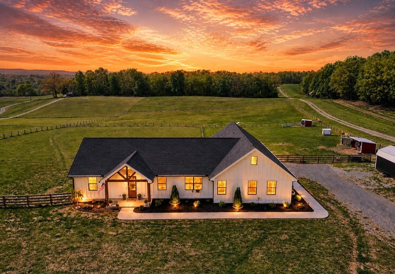 SV-5602 Lucy Barndominium House Plan